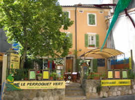 Le Perroquet Vert : Restaurant - Chambre d'hote et magasin d'escalade à la Palud sur Verdon 